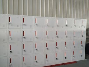 الصين تسعة أبواب الصلب خزانة الموظفين تخزين الملابس مجلس الوزراء H1850XW900XD450 مم اللون الأبيض المزود